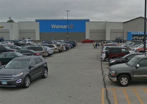 Walmart auburn indiana - For information about benefits and eligibility, see One.Walmart.com. The hourly wage range for this position is $14.00 to $26.00. The actual hourly rate will equal or exceed the required minimum ...